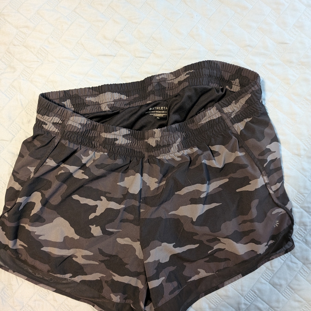Athleta Women's Camo Shorts - Gray